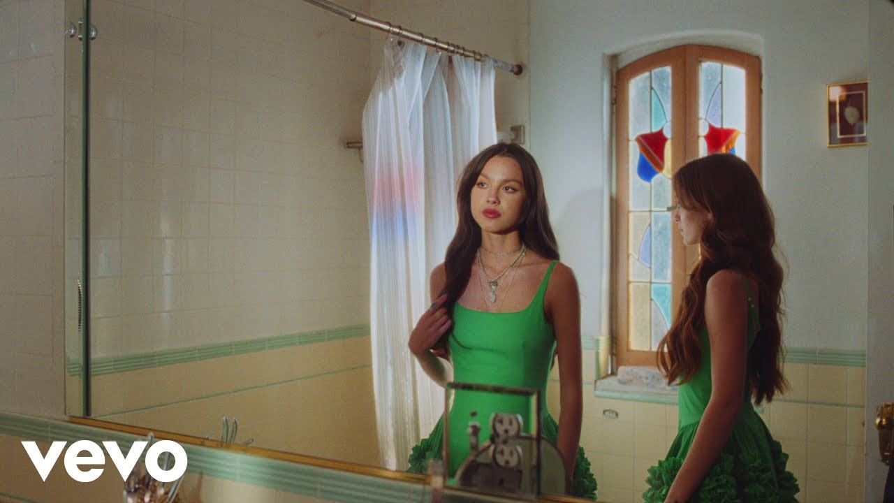 Olivia Rodrigo, Déjà Vu