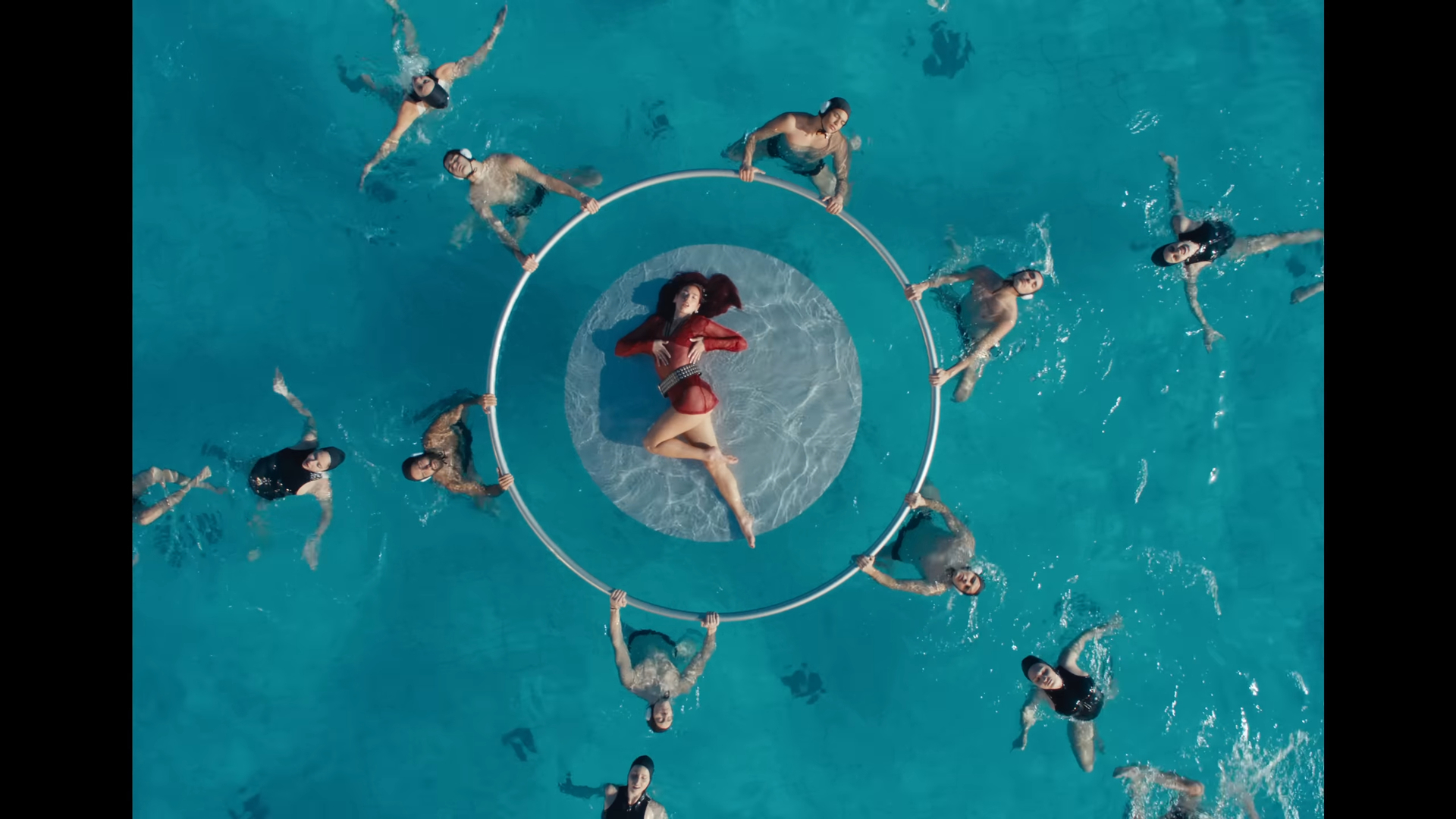 Dua Lipa,  Illusion