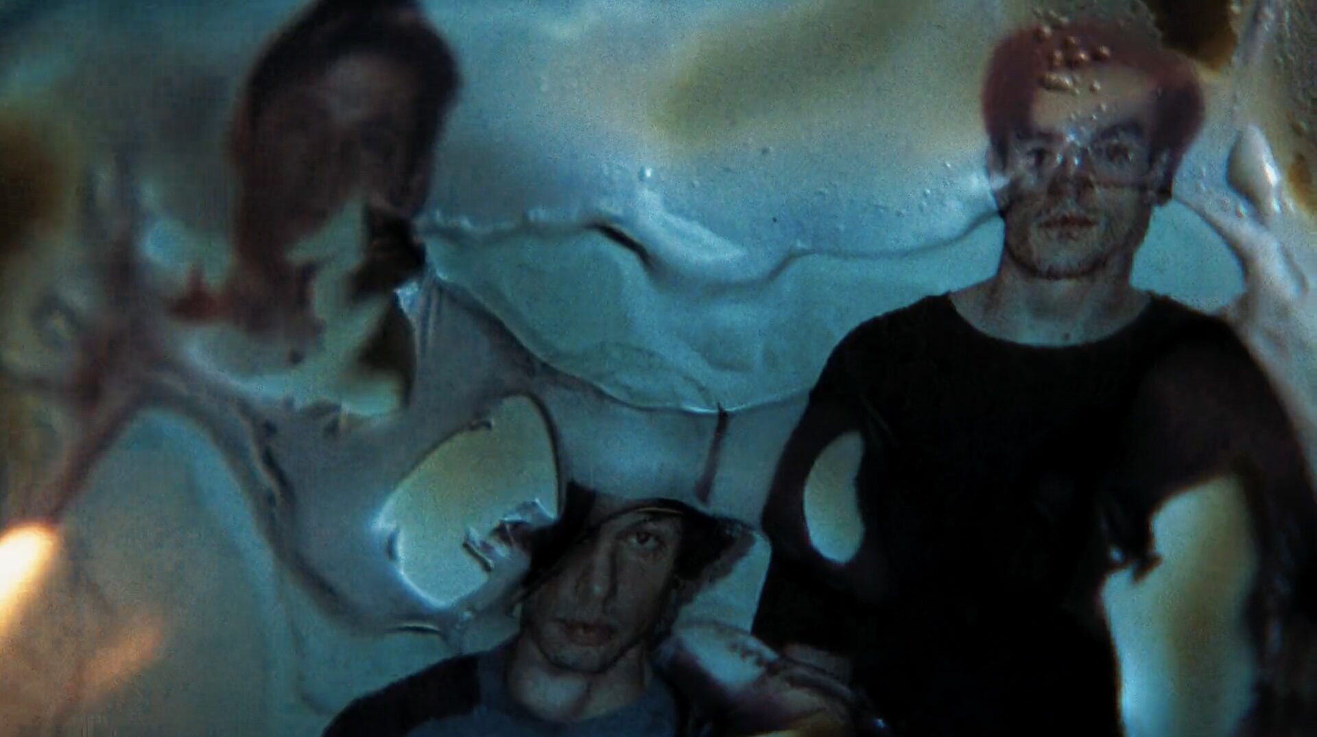 , Terno Rei – Pega - By Irmãos Meirelles