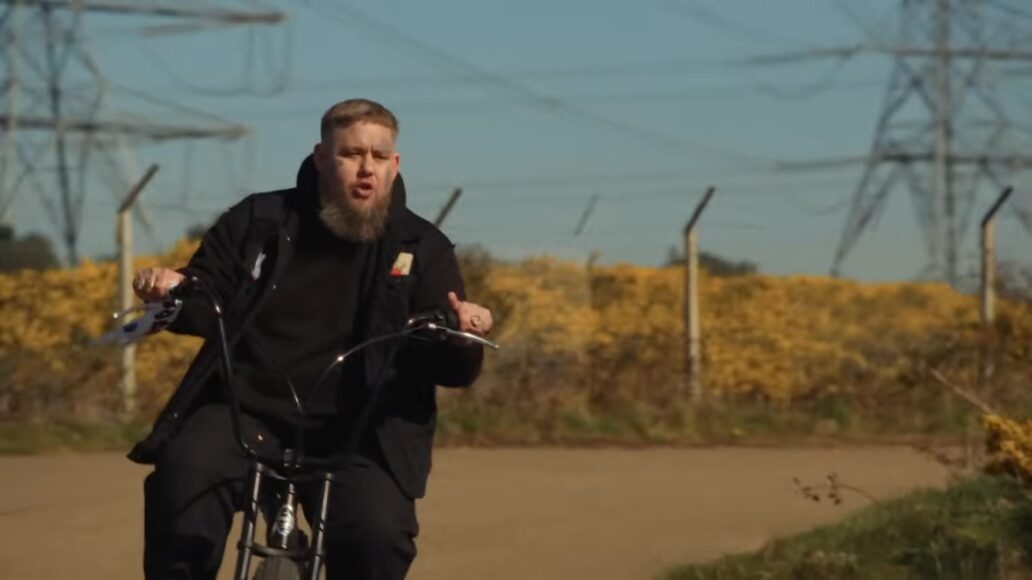  - Knucklehead. Director: By Broken Antenna and Tim Nathan