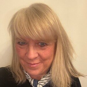 Donna Head - New Business EP, NOMAD