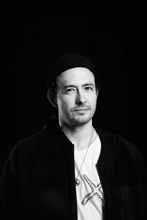 Portrait of Tom Dean