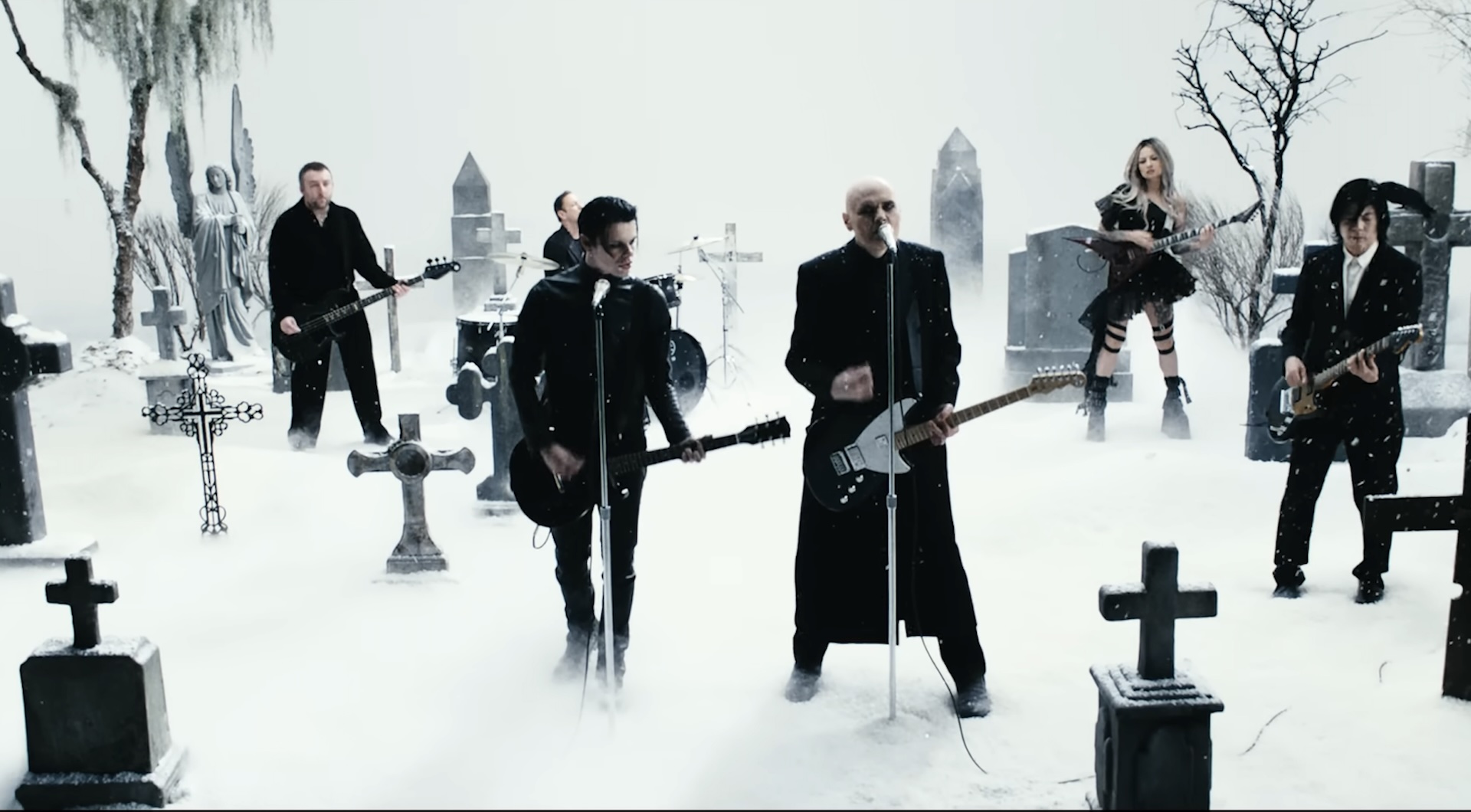 YUNGBLUD, The Smashing Pumpkins - Zombie