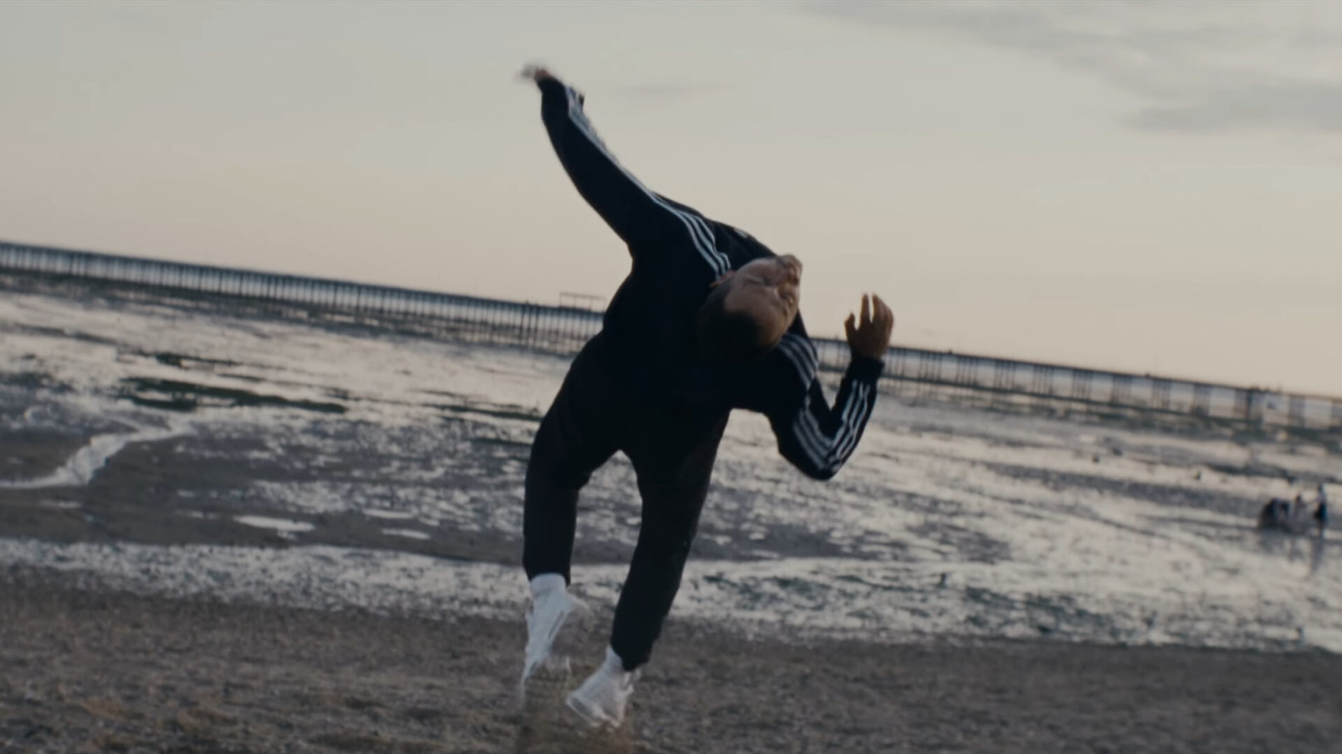 The Bracknall - Falling Out Of View