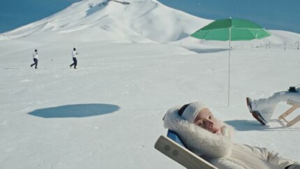 Oysho, A Day At The Resort - 24/7 Spain & Intricate Studio. Director: Fabio De Frel