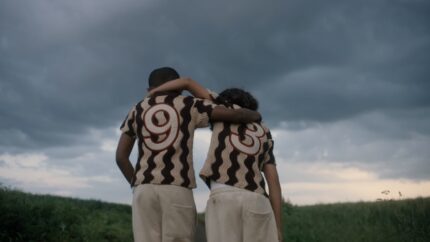 Pièces Uniques, Le maillot des rêves - Obvious, Obruza. Director: Edmond Luu